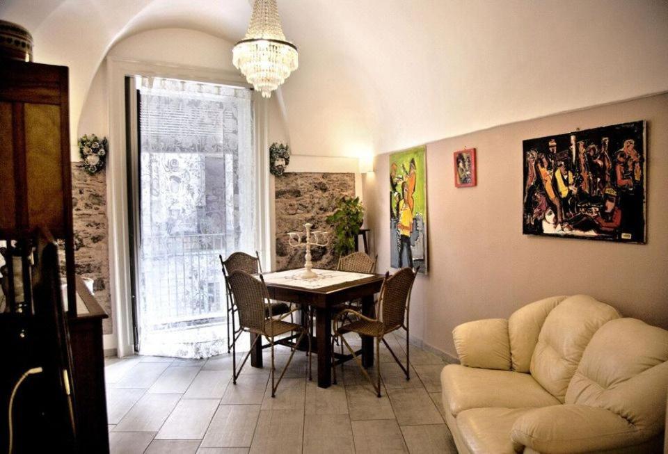 Sunshine House Bed and Breakfast Catania Esterno foto